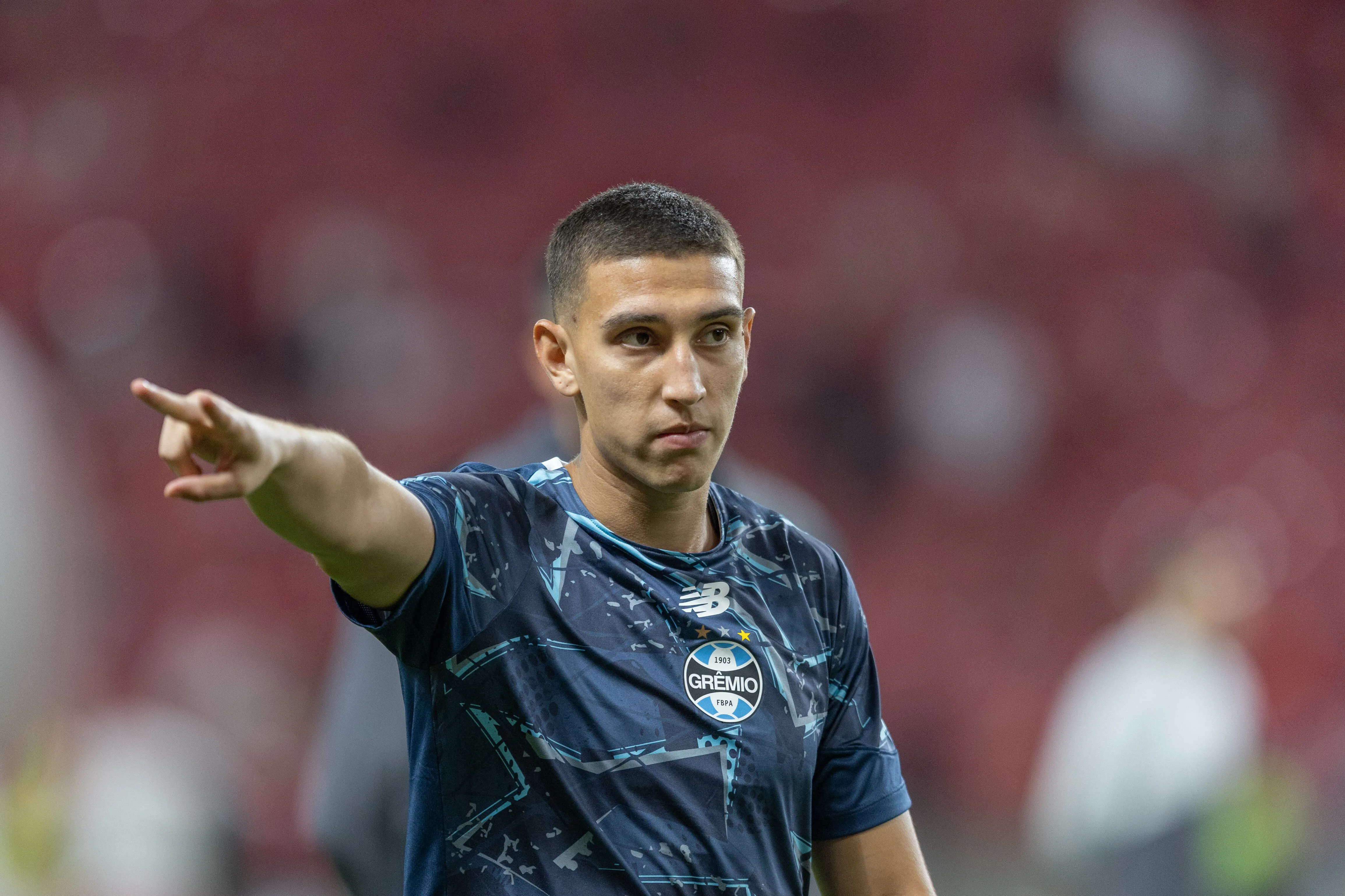 RS – PORTO ALEGRE – 11/04/2026 – BRASILEIRO A 2026, INTERNACIONAL X GREMIO – Monsalve jogador do Gremio durante partida contra o Internacional no estadio Beira-Rio pelo campeonato Brasileiro A 2026. Foto: Liamara Polli/AGIF