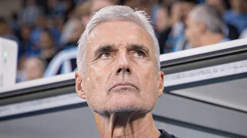 Luis Castro tecnico do Gremio durante partida contra o Confianca no estadio Arena do Gremio pelo campeonato Copa Do Brasil 2026. Foto: Maxi Franzoi/AGIF