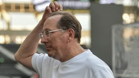 Textor vive situação dramática no Botafogo.