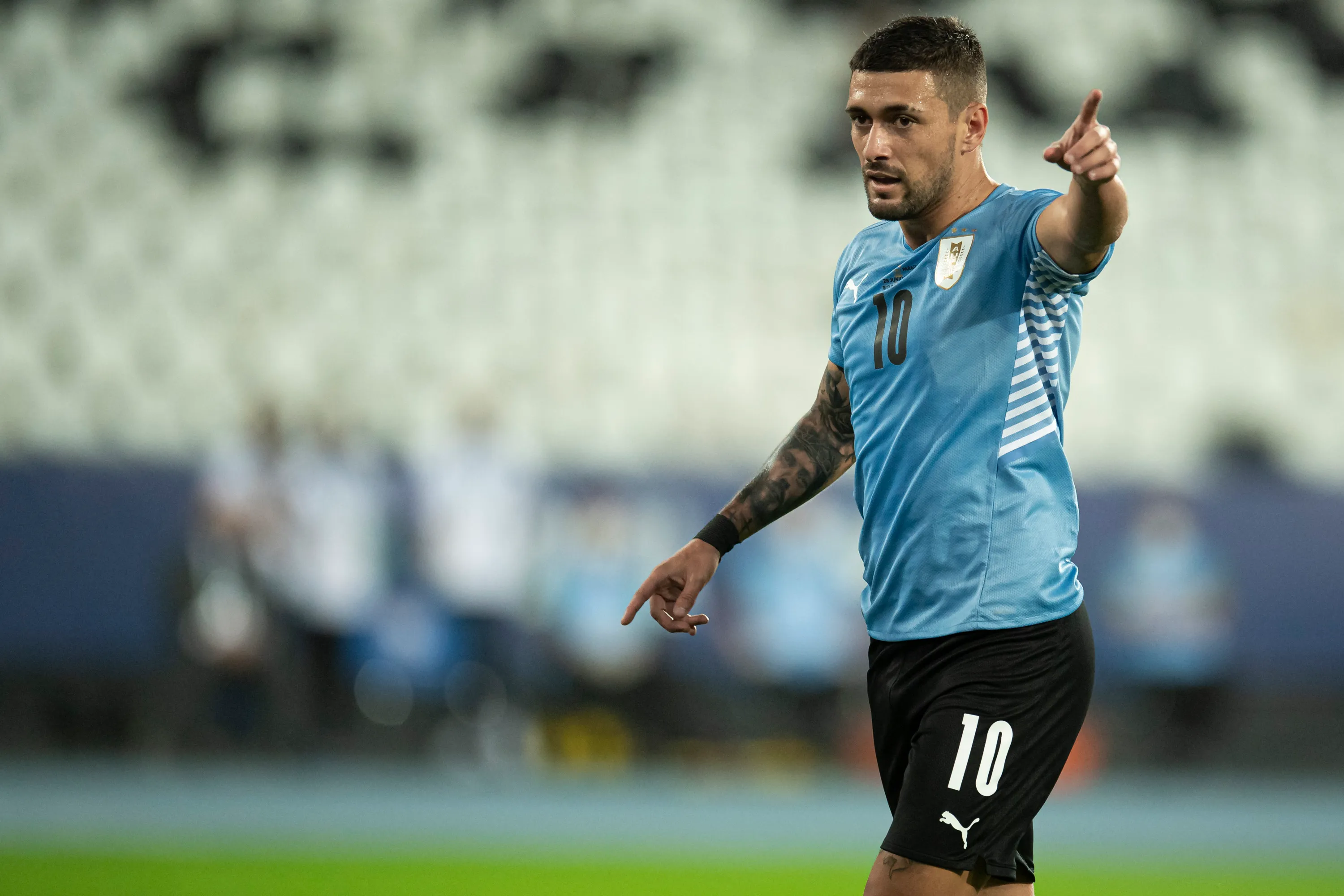RJ – Rio de Janeiro – 28/06/2021 – COPA AMERICA 2021, URUGUAI X PARAGUAI – De Arrascaeta jogador do Uruguai durante partida contra o Paraguai no estadio Engenhao pelo campeonato Copa America 2021. Foto: Jorge Rodrigues/AGIF