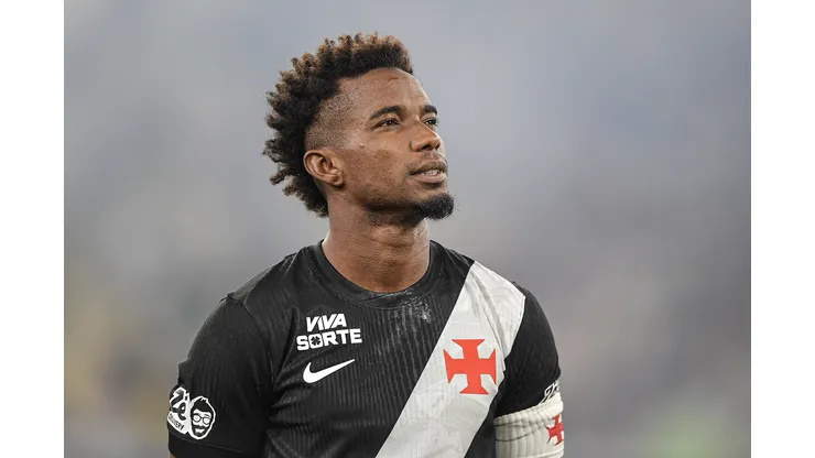 RJ - RIO DE JANEIRO - 18/03/2026 - BRASILEIRO A 2026, VASCO X FLUMINENSE - Thiago Mendes jogador do Vasco durante partida contra o Fluminense no estadio Maracana pelo campeonato Brasileiro A 2026. Foto: Thiago Ribeiro/AGIF