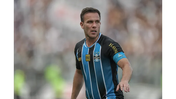 RJ - RIO DE JANEIRO - 22/03/2026 - BRASILEIRO A 2026, VASCO X GREMIO - Arthur jogador do Gremio durante partida contra o Vasco no estadio Sao Januario pelo campeonato Brasileiro A 2026. Foto: Thiago Ribeiro/AGIF