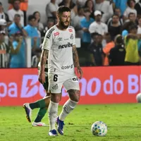 Zé Rafael se recupera de lesão e pode retornar no Santos contra o Palmeiras