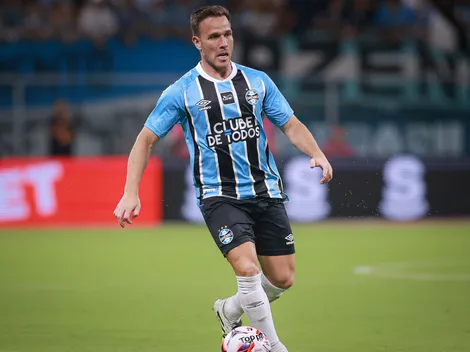 Arthur sofre lesão e pode deixar o Grêmio sem partida de despedida