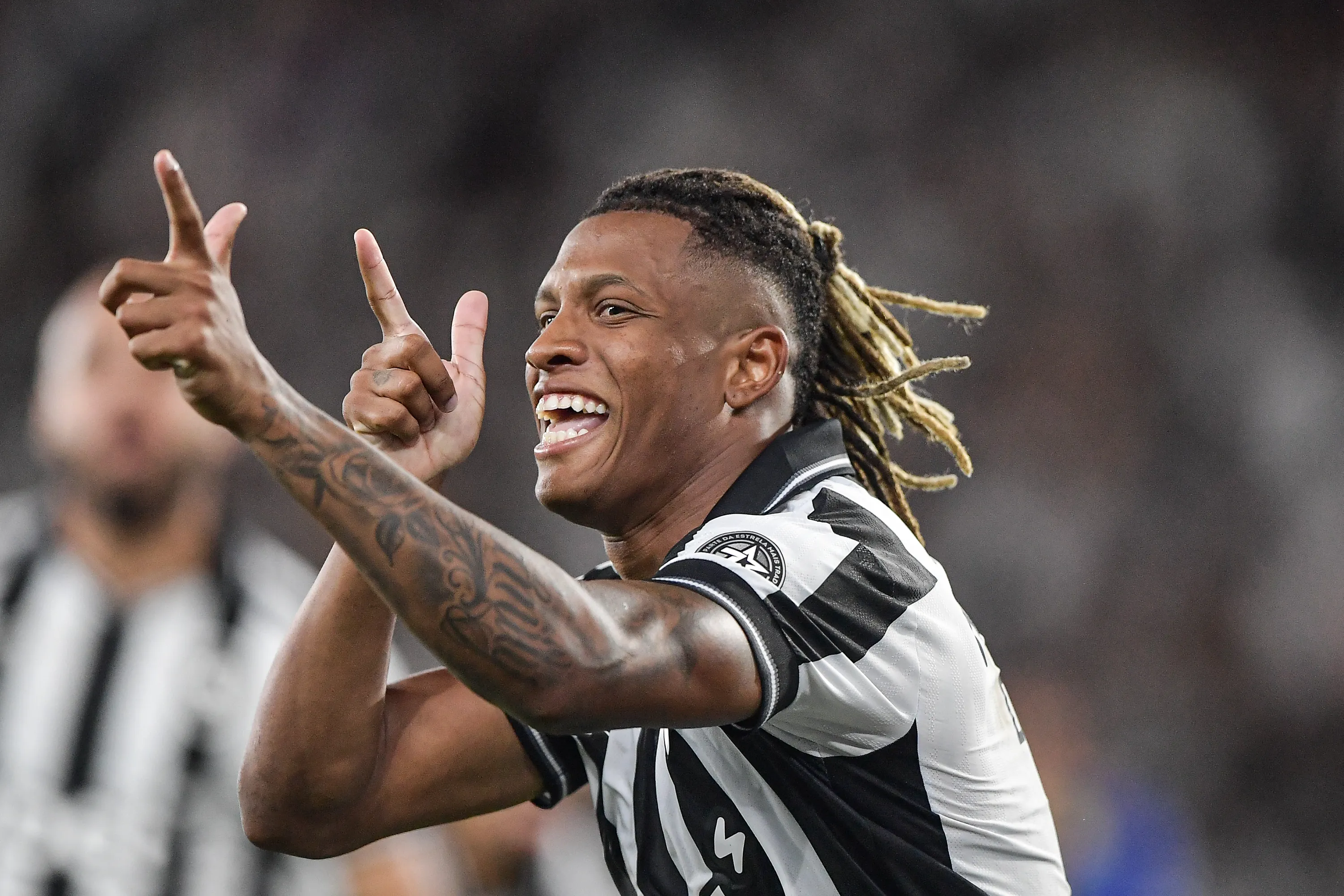 RJ – RIO DE JANEIRO – 29/01/2026 – BRASILEIRO A 2026, BOTAFOGO X CRUZEIRO – Danilo jogador do Botafogo comemora seu gol durante partida contra o Cruzeiro no estadio Engenhao pelo campeonato Brasileiro A 2026. Foto: Thiago Ribeiro/AGIF