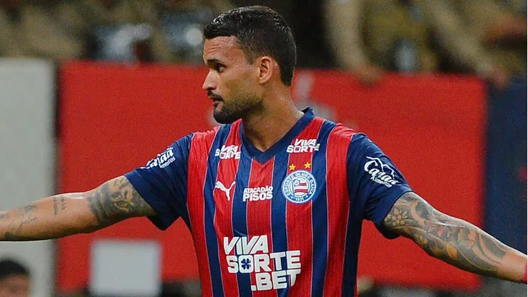 Willian José durante confronto contra o Bragantino no Brasileirão de 2025.