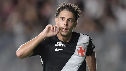 Nuno Moreira jogador do Vasco comemora seu gol durante partida contra o Olimpia no estadio Sao Januario pelo campeonato Copa Sul-Americana 2026. Foto: Thiago Ribeiro/AGIF