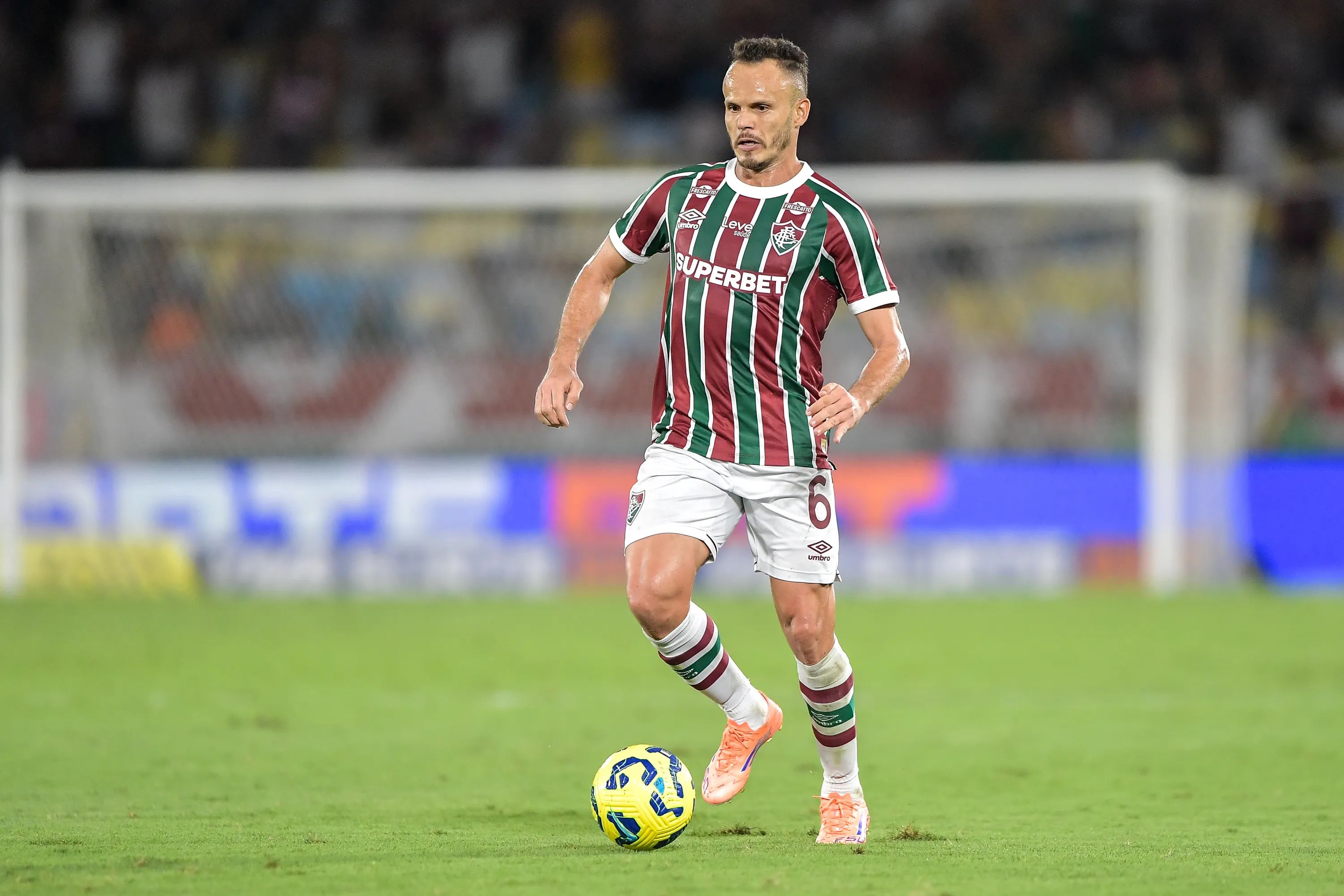 Renê durante partida contra o Vasco no Maracanã pela Copa do Brasil 2025. Foto: Thiago Ribeiro/AGIF.