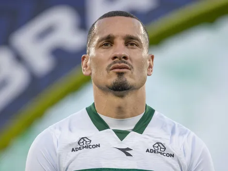 Coritiba comemora retornos de Maicon e Tiago Cóser contra Vitória
