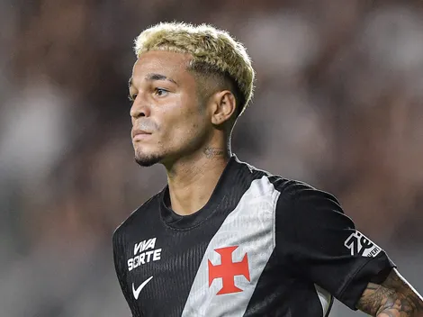 Adson vive bom momento no Vasco