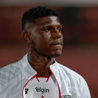 Futuro de Arboleda fica indefinido no São Paulo