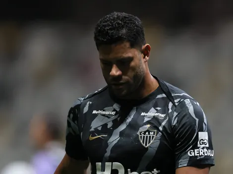 Hulk chora em despedida ao Atlético-MG