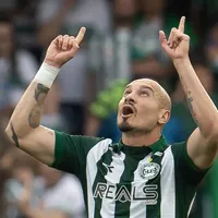 Maicon comemora marca de 50 jogos pelo Coritiba
