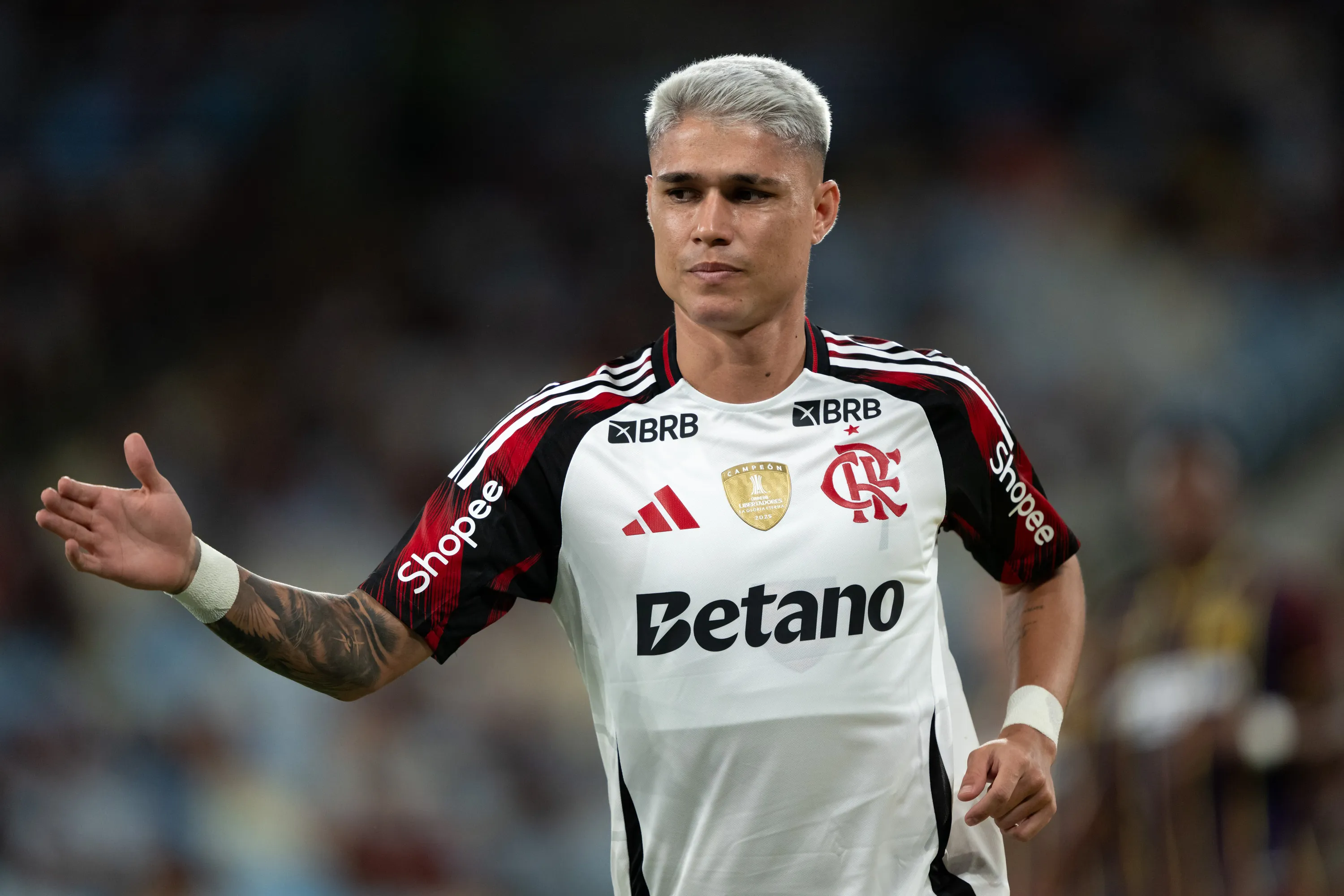 Luiz Araujo jogador do Flamengo durante partida contra o Madureira no estadio Maracana pelo campeonato Carioca 2026. Foto: Jorge Rodrigues/AGIF