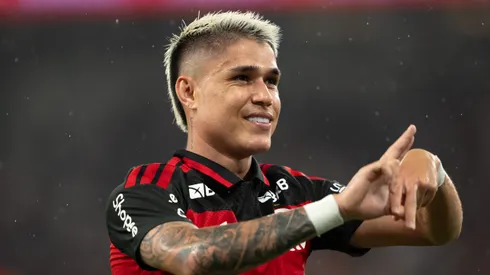 Luiz Araujo jogador do Flamengo comemora seu gol durante partida contra o Remo no estadio Maracana pelo campeonato Brasileiro A 2026. Foto: Jorge Rodrigues/AGIF