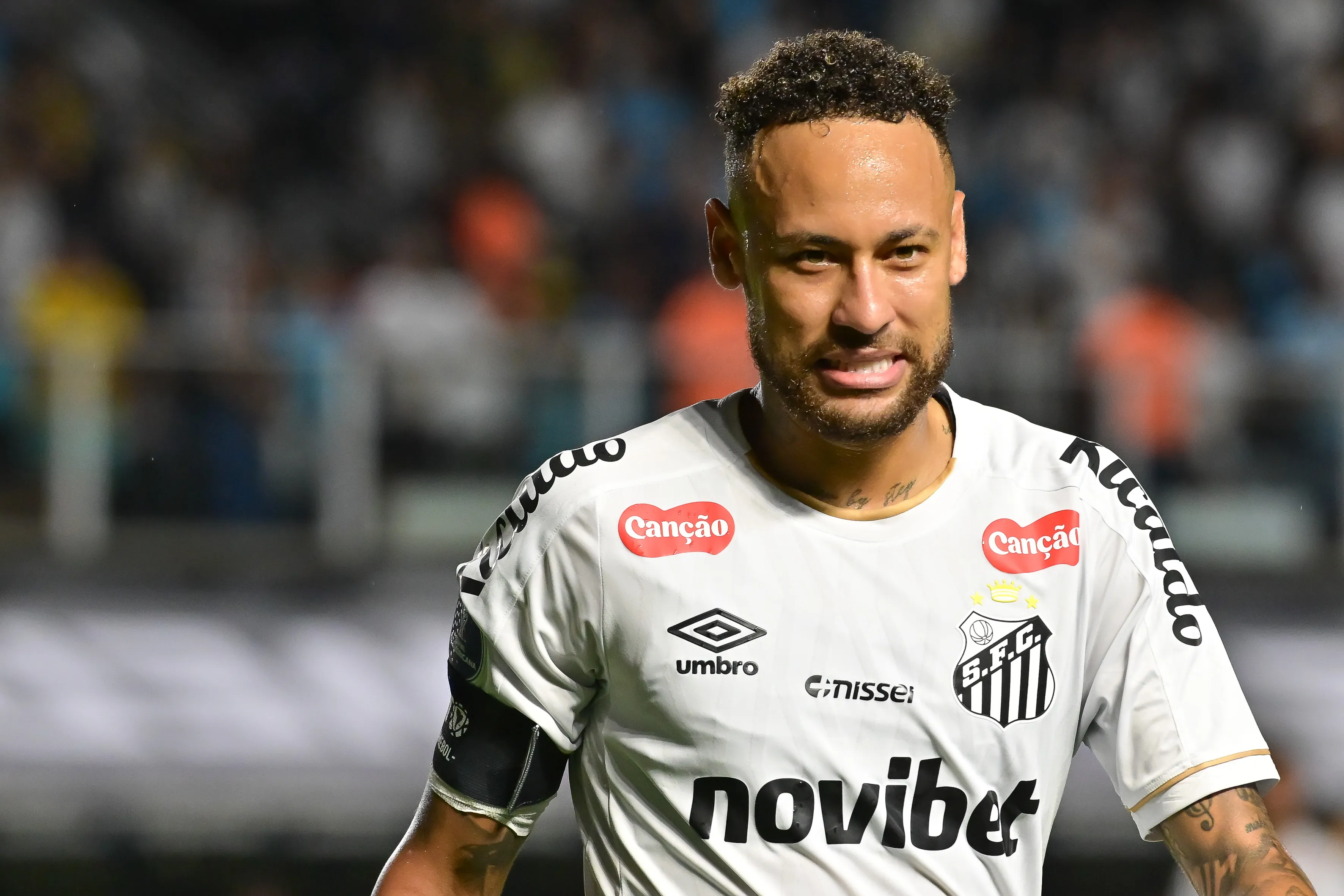 SP – SANTOS – 14/04/2026 – COPA SUL-AMERICANA 2026, SANTOS X DEPORTIVO RECOLETA – Neymar jogador do Santos durante partida contra o Deportivo Recoleta no estadio Vila Belmiro pelo campeonato Copa Sul-Americana 2026. Foto: Jota Erre/AGIF