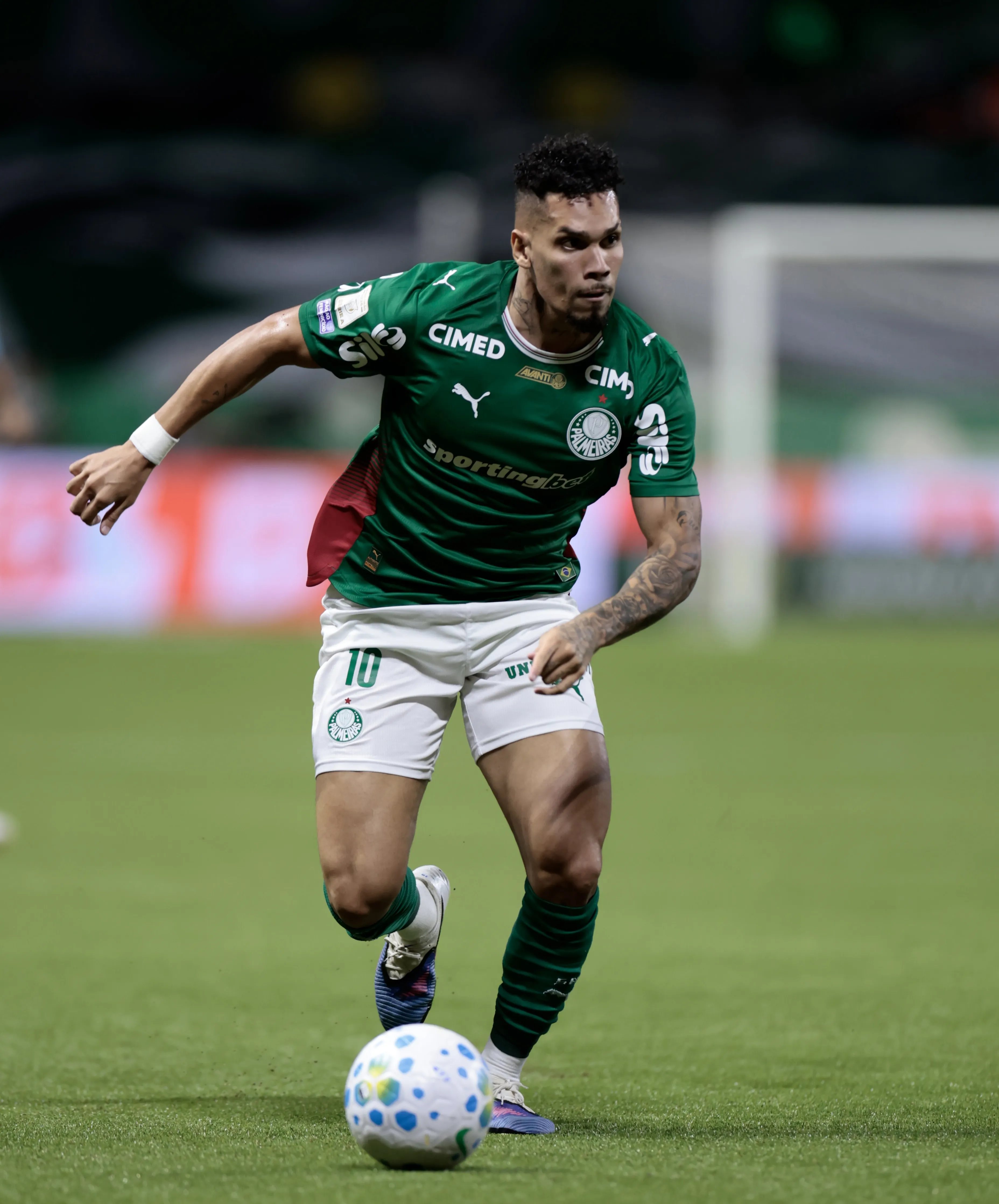 SP – SAO PAULO – 02/05/2026 – BRASILEIRO A 2026, PALMEIRAS X SANTOS – Paulinho jogador do Palmeiras durante partida contra o Santos no estadio Arena Allianz Parque pelo campeonato Brasileiro A 2026. Foto: Marcello Zambrana/AGIF