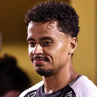 Allan agrada Diniz e deve ganhar sequência no Corinthians