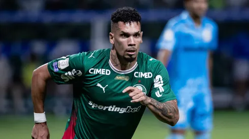Paulinho jogador do Palmeiras durante partida contra o Santos no estadio Arena Allianz Parque pelo campeonato Brasileiro A 2026. Foto: Ettore Chiereguini/AGIF