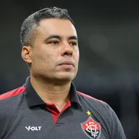 Papellin exalta postura do Vitória no mercado e projeta títulos