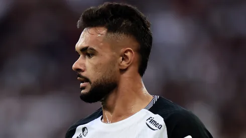 Raniele durante clássico contra o São Paulo no Brasileirão de 2026.