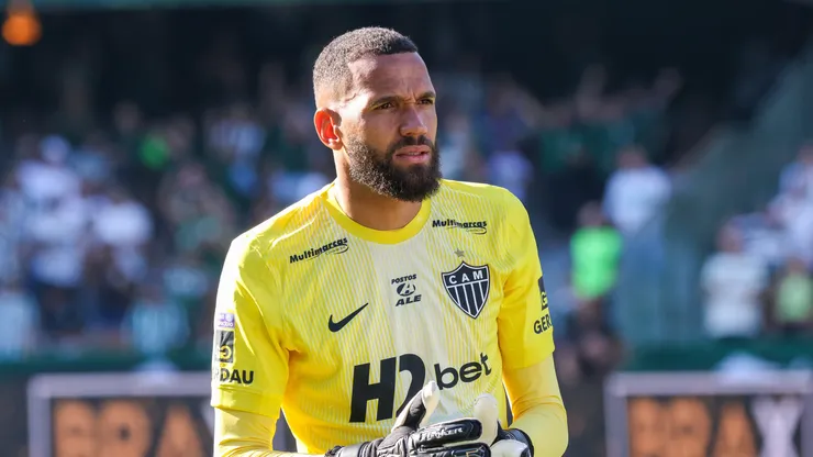 Everson goleiro do Atletico-MG durante partida contra o Coritiba no estadio Couto Pereira pelo campeonato Brasileiro A 2026. Foto: Robson Mafra/AGIF