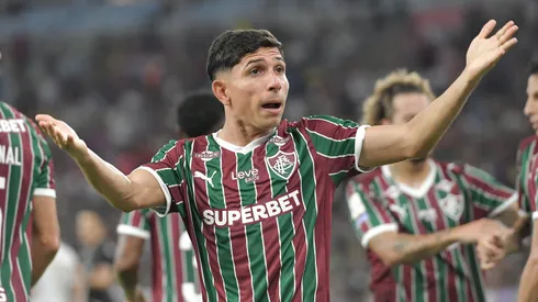 RJ – RIO DE JANEIRO – 26/04/2026 – BRASILEIRO A 2026, FLUMINENSE X CHAPECOENSE – Savarino jogador do Fluminense comemora seu gol durante partida contra o Chapecoense no estadio Maracana pelo campeonato Brasileiro A 2026. Foto: Thiago Ribeiro/AGIF