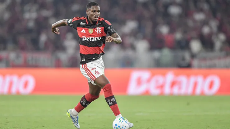 Evertton Araujo jogador do Flamengo durante partida contra o Vitoria no estadio Maracana pelo campeonato Copa Do Brasil 2026.