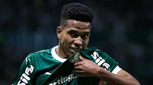 Estêvão vai tratar lesão no Palmeiras