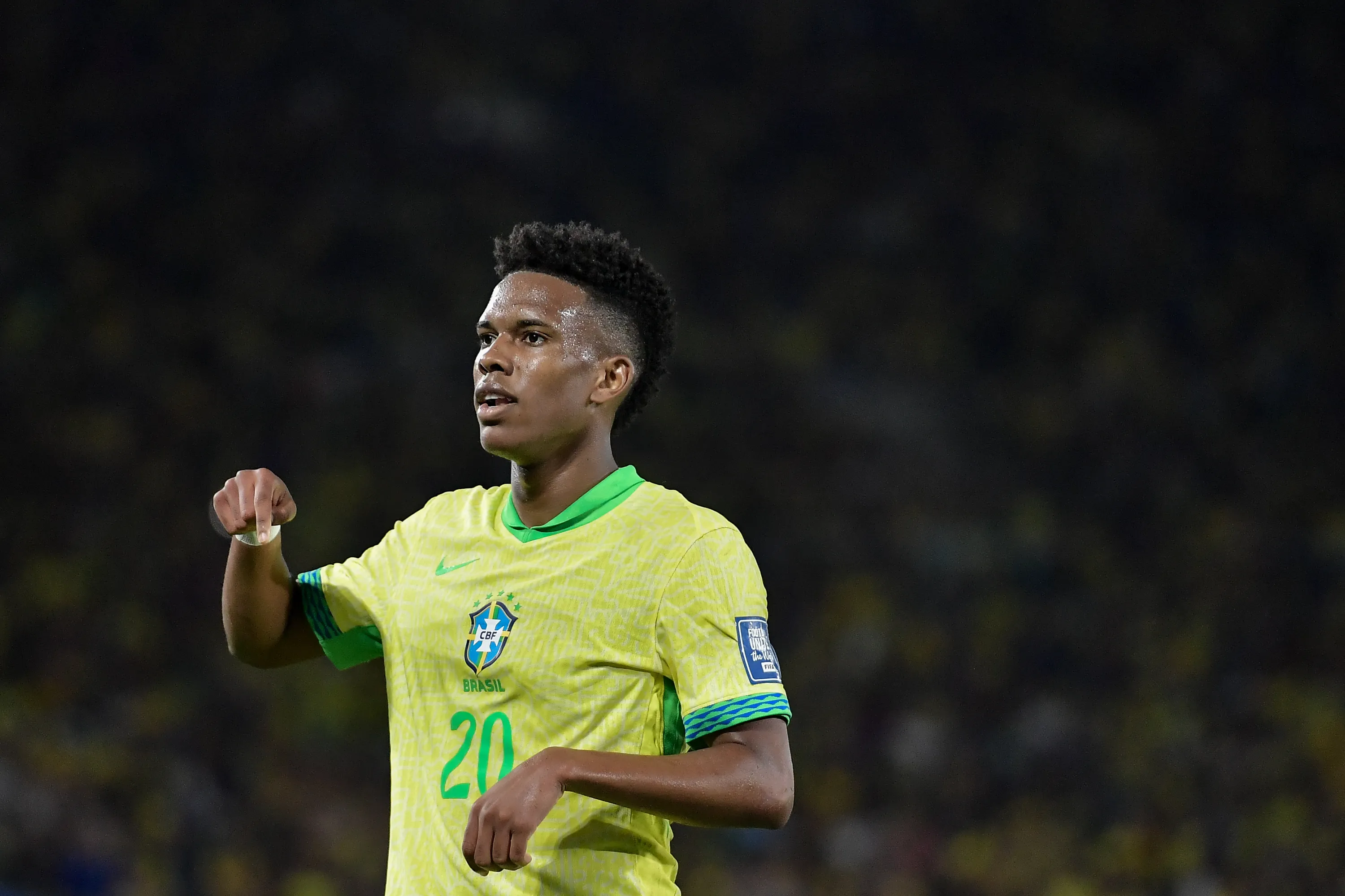 Estevao jogador do Brasil comemora seu gol durante partida contra o Chile no estadio Maracana pelo campeonato Eliminatorias Copa Do Mundo 2026. Foto: Thiago Ribeiro/AGIF