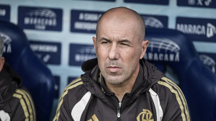Leonardo Jardim técnico do Flamengo durante partida contra o Vasco no estádio Maracanã pelo campeonato Brasileiro A 2026. Foto: Thiago Ribeiro/AGIF
