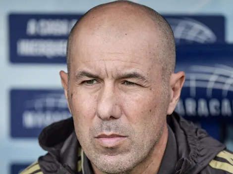 Bola aérea preocupa Leonardo Jardim no Flamengo
