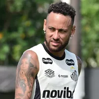 Santos deve multar Neymar após briga com Robinho Jr