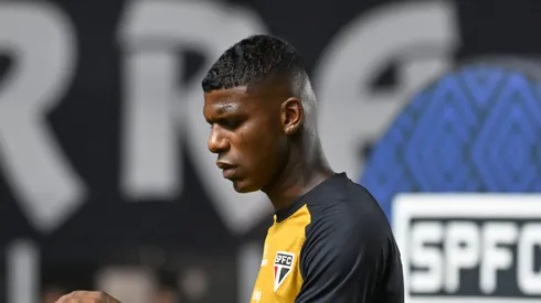 Arboleda voltou a treinar no São Paulo.