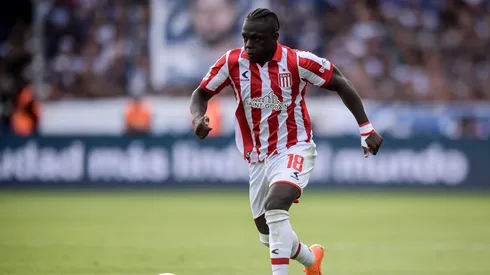 Edwin Cetré, atacante do Estudiantes. Foto: Marcelo Endelli/Getty Images