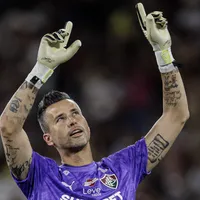 Fábio aconselha Hulk sobre chegada ao Fluminense