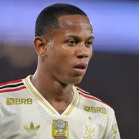 Wallace Yan perde espaço após não render no Flamengo