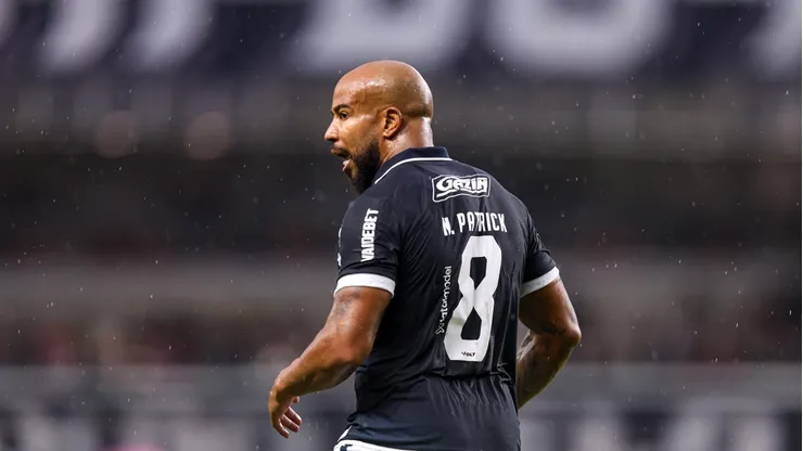 Patrick jogador do Remo durante partida contra o Vasco no estadio Mangueirao pelo campeonato Brasileiro A 2026. Foto: Fernando Torres/AGIF