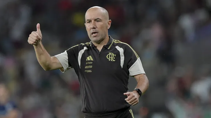 Leonardo Jardim tecnico do Flamengo durante partida contra o Fluminense no estadio Maracana pelo campeonato Brasileiro A 2026. Foto: Thiago Ribeiro/AGIF