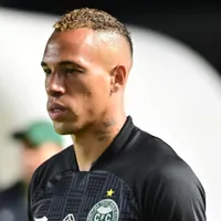 Breno Lopes projeta reação do Coritiba em duelo contra Internacional