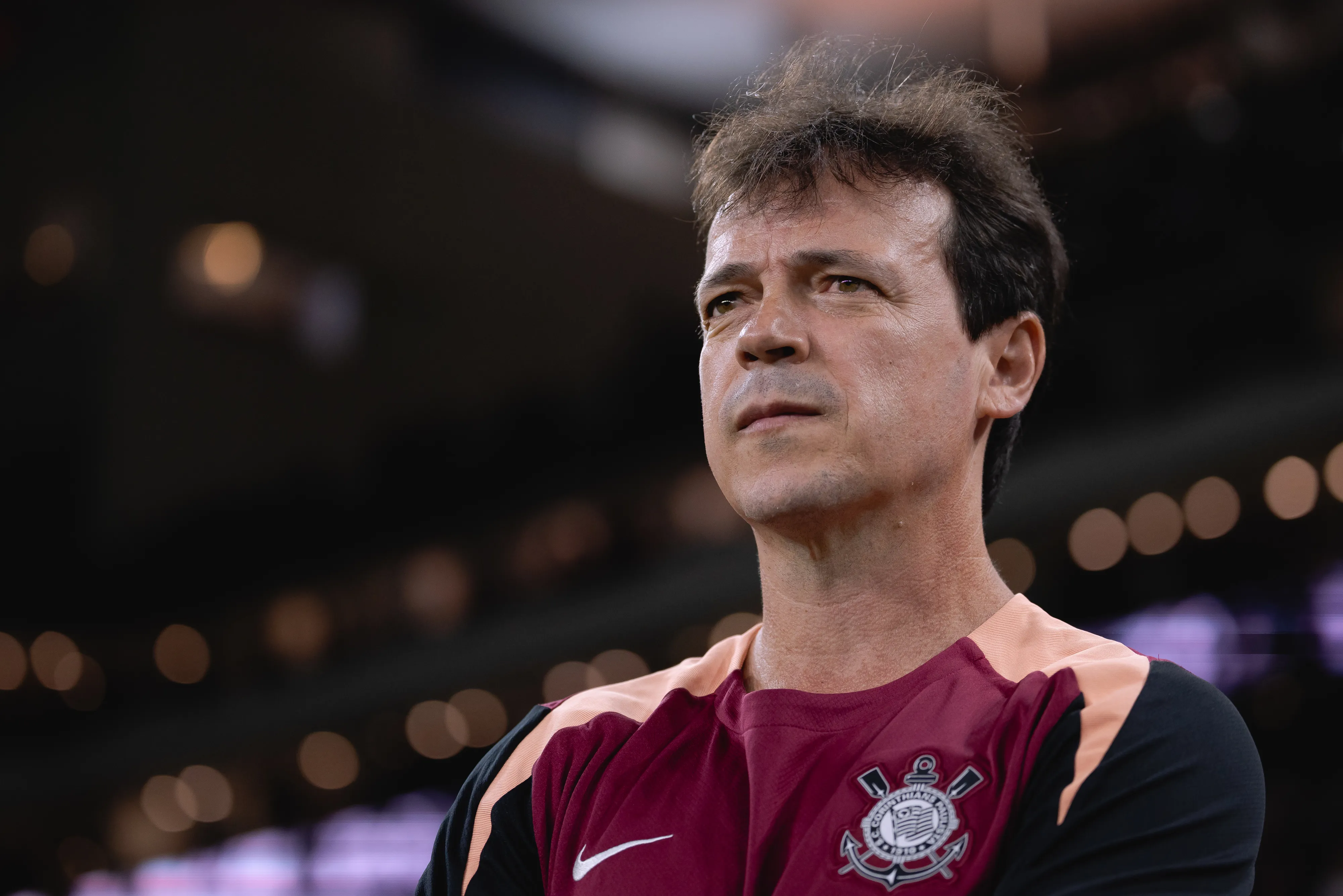Diniz durante partida contra o Santa Fe pela Copa Libertadores 2026. Foto: Ettore Chiereguini/AGIF.