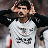 Gustavo Henrique salva Corinthians contra o Santa Fé