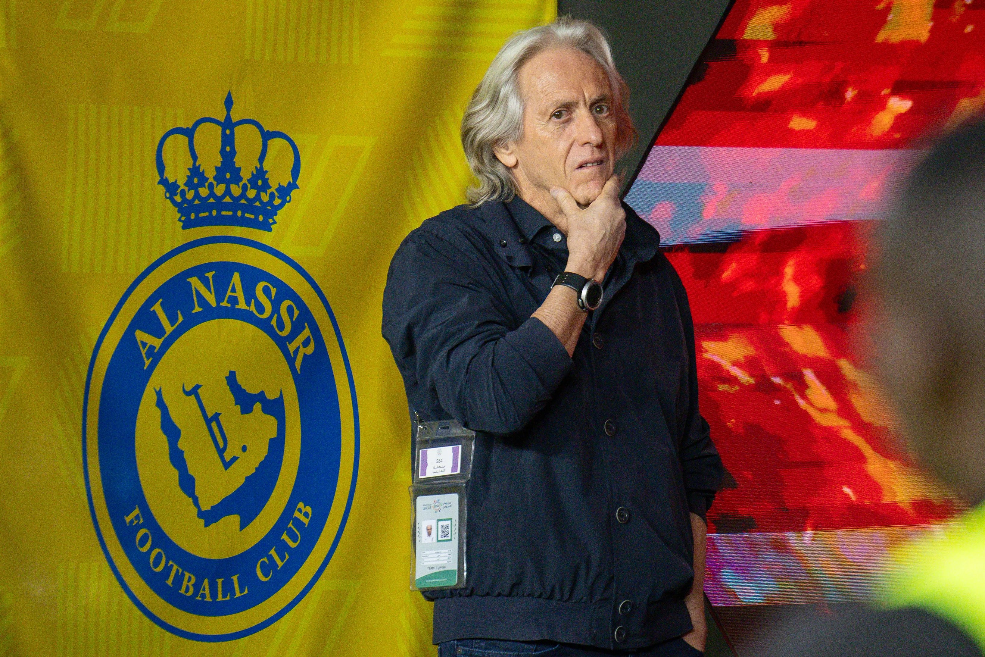 RIYADH, SAUDI ARABIA – MAY 17: Jorge Jesus coach of Al Hilal looks on during the Saudi Pro League match between Al-Nassr and Al-Hilal at Al Awwal Park on May 17, 2024 in Riyadh, Saudi Arabia.(Photo by Yasser Bakhsh/Getty Images)