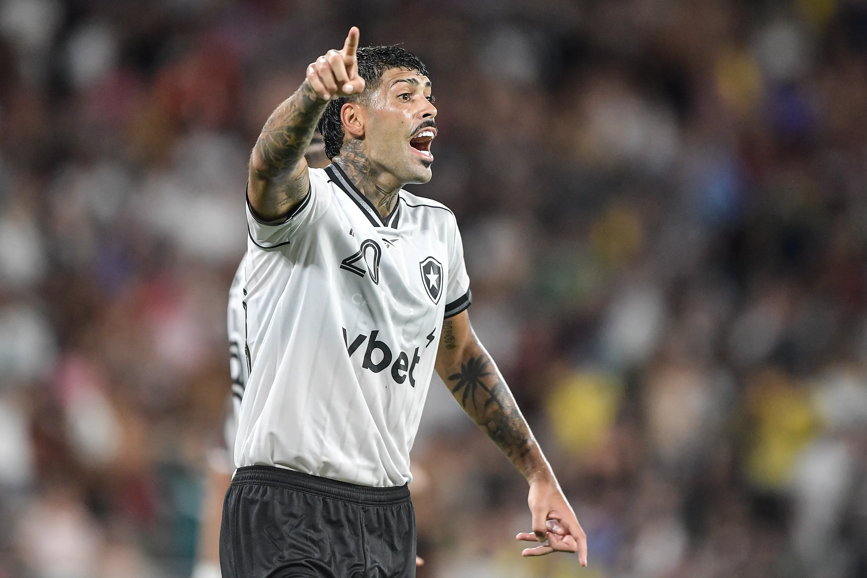 RJ – RIO DE JANEIRO – 12/02/2026 – BRASILEIRO A 2026, FLUMINENSE X BOTAFOGO – Barboza jogador do Botafogo durante partida contra o Fluminense no estadio Maracana pelo campeonato Brasileiro A 2026. Foto: Thiago Ribeiro/AGIF