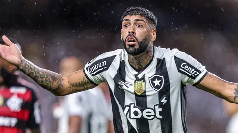 Barboza jogador do Botafogo durante partida contra o Flamengo no estadio Mangueirao pelo campeonato Supercopa 2025.
