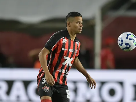 STJD reduz gancho de Erick, do Vitória, após polêmica