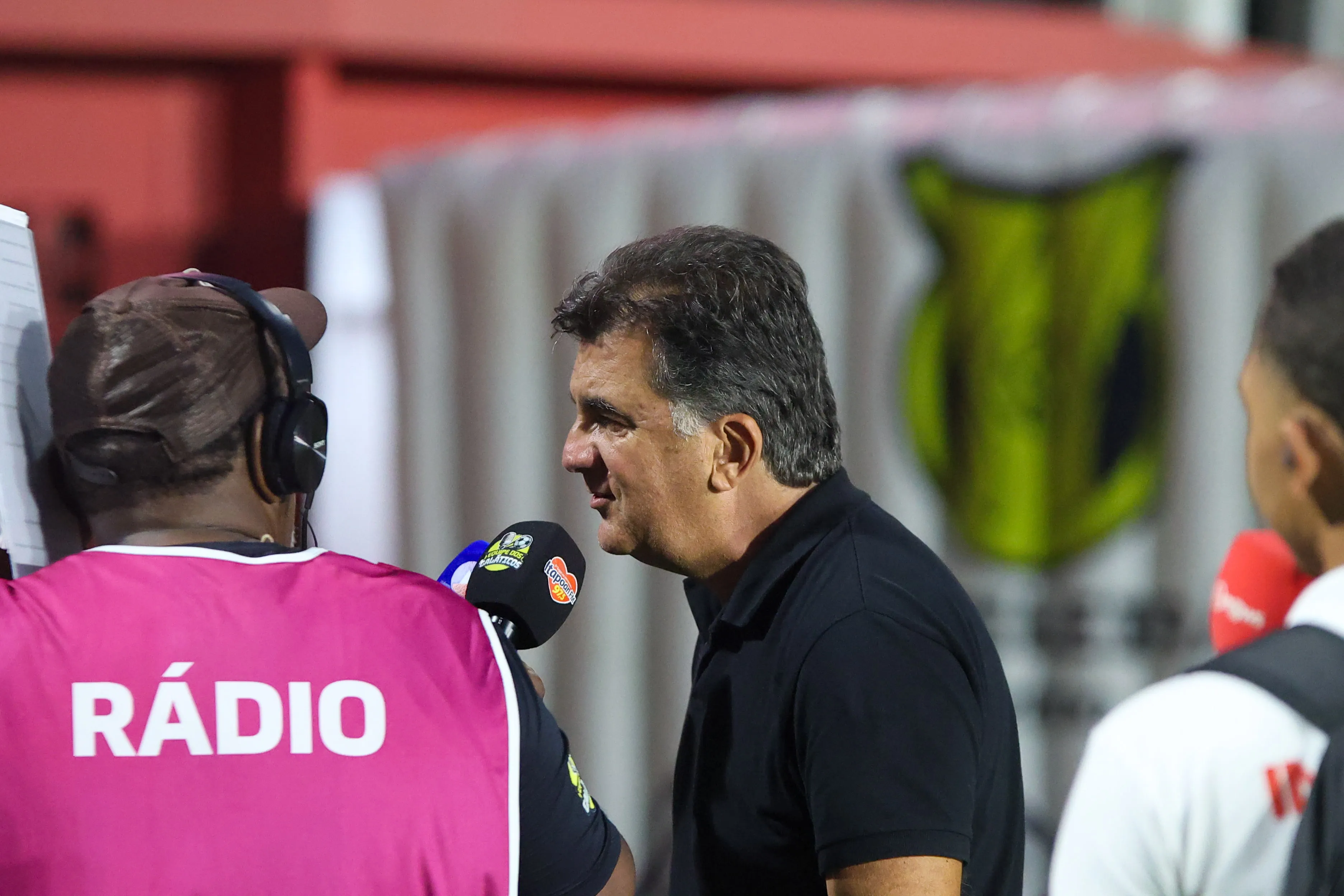 BA – SALVADOR – 07/12/2025 – BRASILEIRO A 2025, VITORIA X SAO PAULO – Fabio Mota do Vitoria durante partida contra o Sao Paulo no estadio Barradao pelo campeonato Brasileiro A 2025. Foto: Marcio Jose/AGIF