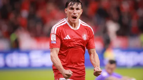 RS – PORTO ALEGRE – 03/05/2026 – BRASILEIRO A 2026, INTERNACIONAL X FLUMINENSE – Alexandro Bernabei jogador do Internacional comemora seu gol durante partida contra o Fluminense no estadio Beira-Rio pelo campeonato Brasileiro A 2026. Foto: Maxi Franzoi/AGIF