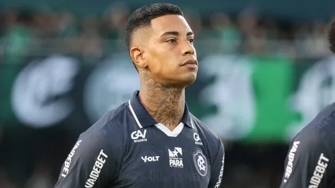 Alef Manga jogador do Remo durante partida contra o Coritiba no estadio Couto Pereira pelo campeonato Brasileiro A 2026.