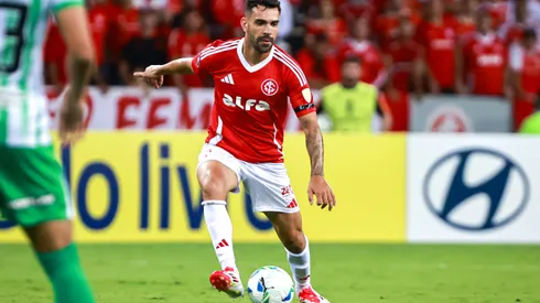 Bruno Henrique jogador do Internacional durante partida contra o Atletico Nacional no estadio Beira-Rio pelo campeonato Copa Libertadores 2025.